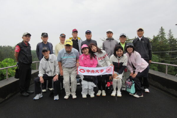 大雨予報の中、ゴルフコンペを強行開催しました。