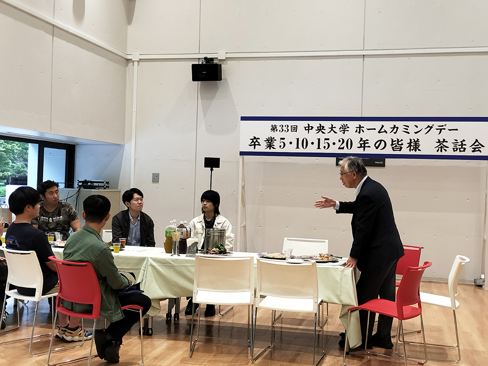 卒業後5年・10年・15年・20年学員茶話会