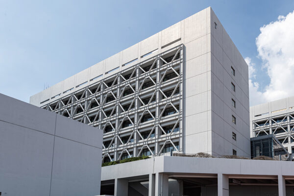 中央大学経済学部の歴史