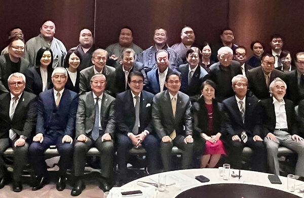 白門力士の支援、30年目九州「中央大学出身力士を激励する有志の会」開催