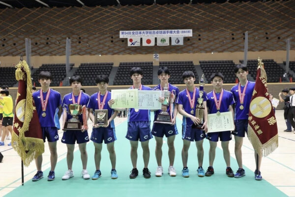 中央大学卓球部33年ぶりの快挙インカレ（団体の部）で優勝